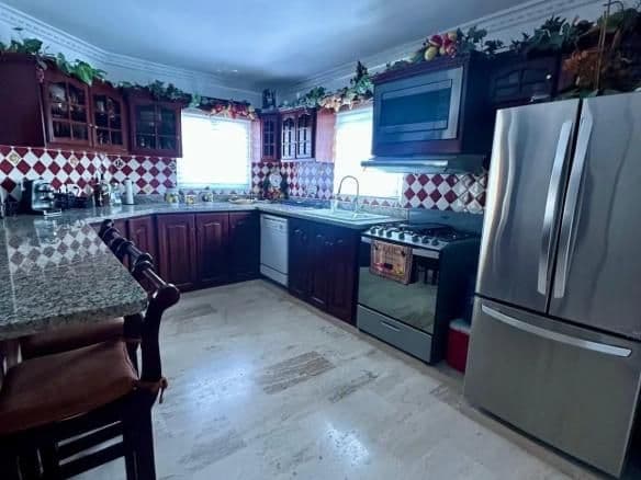 Boutique 12-Apartment Hotel Opportunity Steps from Los Corales Beach - ID:4059 - Image 5