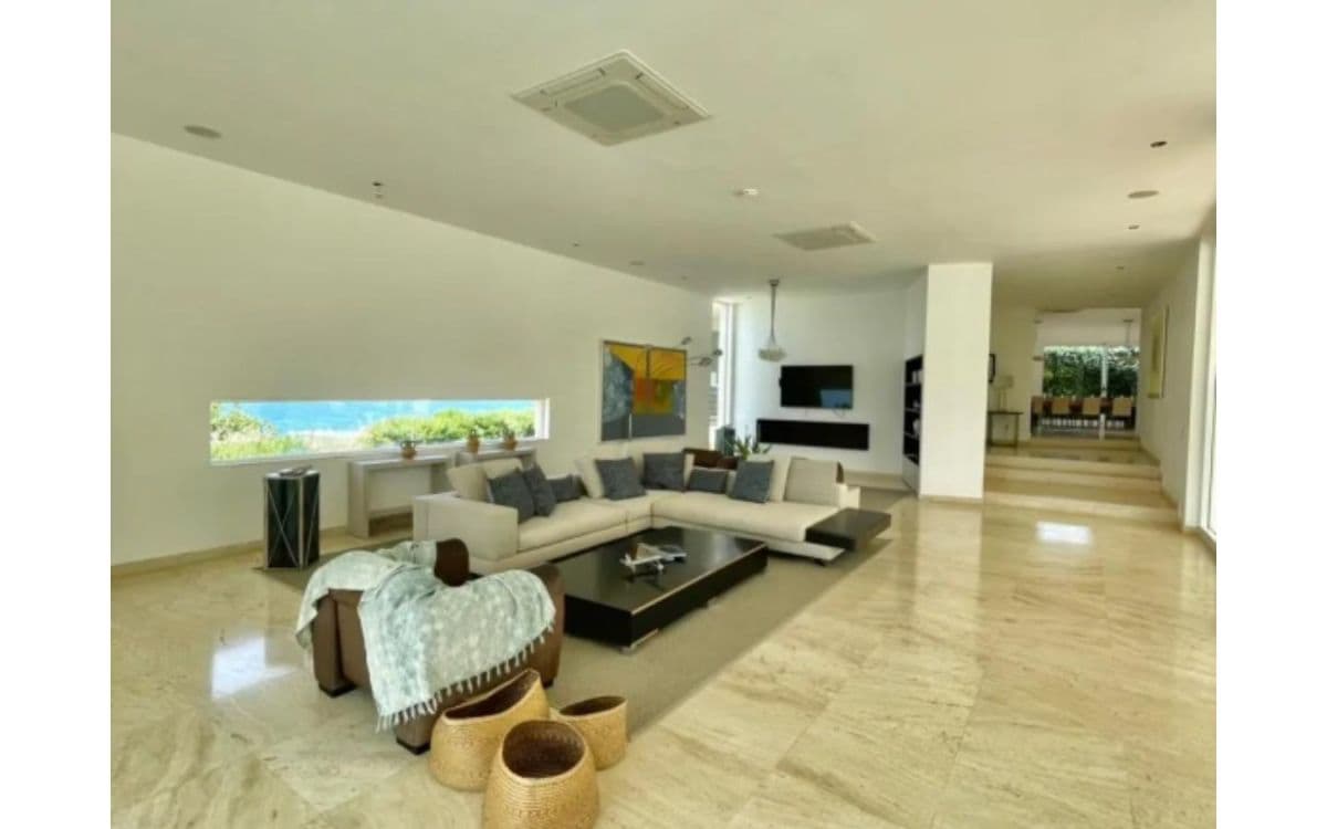 Exquisite 6-Bedroom Beachfront Estate: Villa Noah, El Limón, Samaná - Image 2