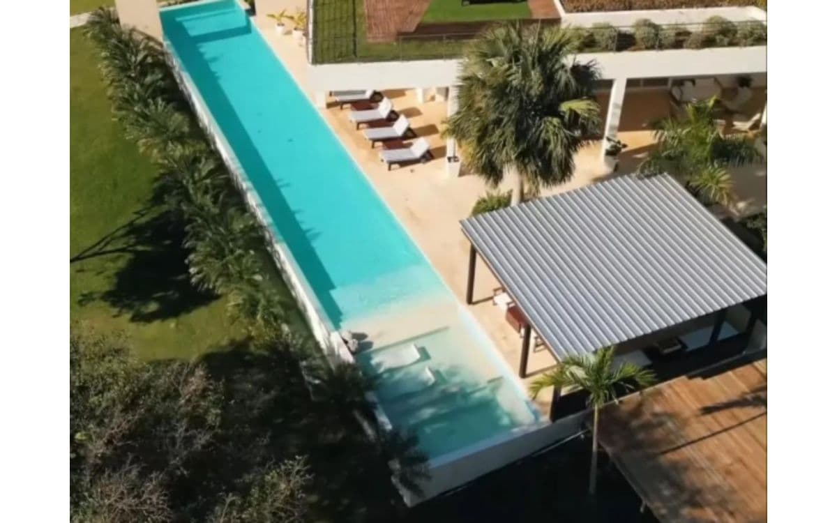 Exquisite 6-Bedroom Beachfront Estate: Villa Noah, El Limón, Samaná - Image 1
