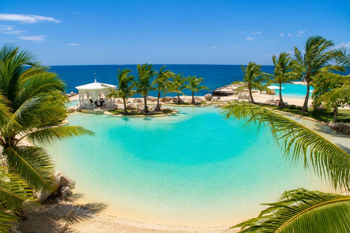 Luxury Ground-Floor Apartment with Private Terrace | Tracadero Beach Club, Bayahibe - Image 1