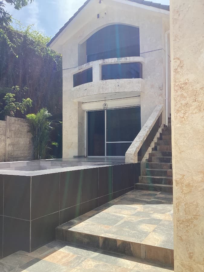 Beautiful 2 levels villa - Image 2