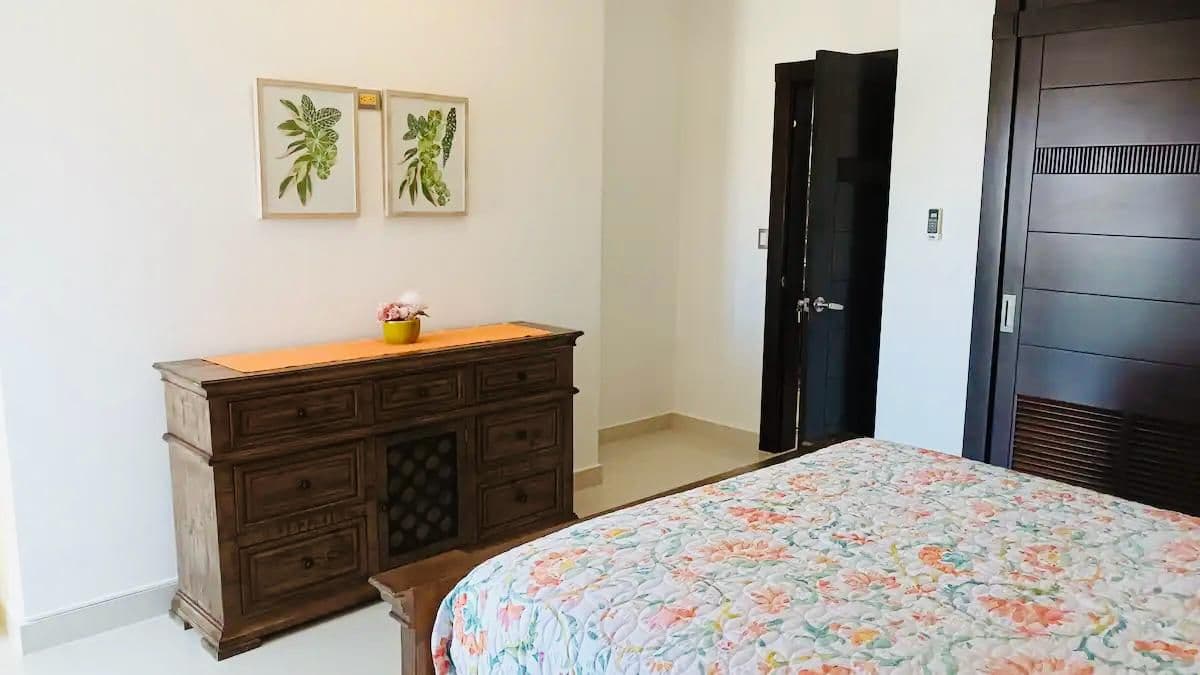 Spacious Upper Level Condo in Los Corales Punta Cana - Image 5