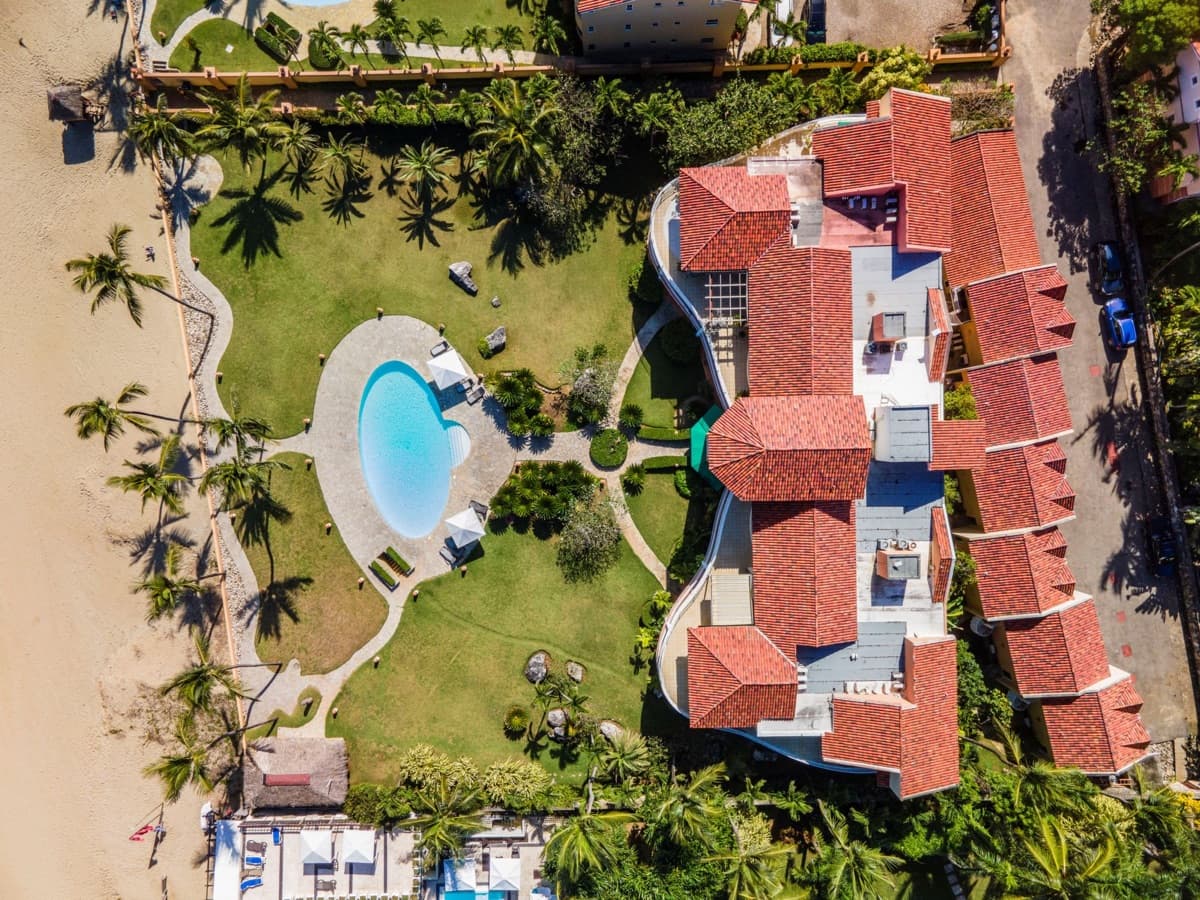 EXCLUSIVE BEACHFRONT CONDOMINIUM — Cabarete Bay, North Coast - One of Cabarete's Most Prestigious Gated Communities - Image 4