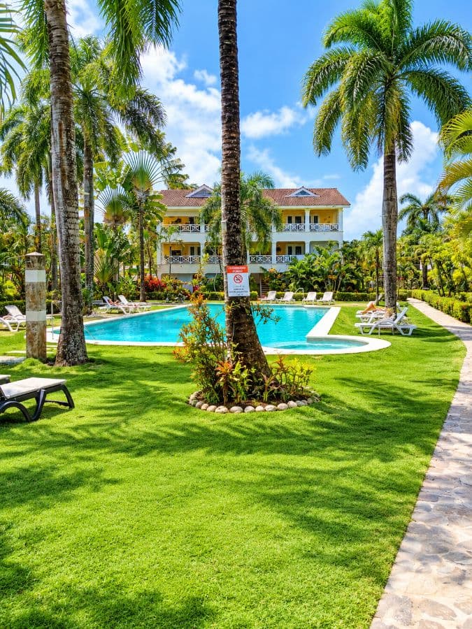 🌴 Stunning Apartment with Pool Just Steps from Playa Popy – Las Terrenas - Image 2