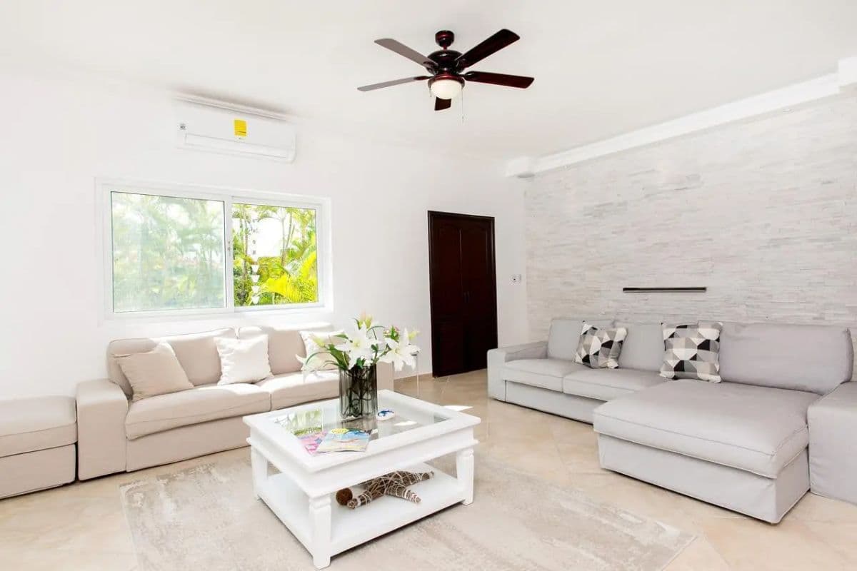 Luxurious 4 BR golf villa, fully furnished and move-in ready – Cocotal Golf and Country Club - Image 3