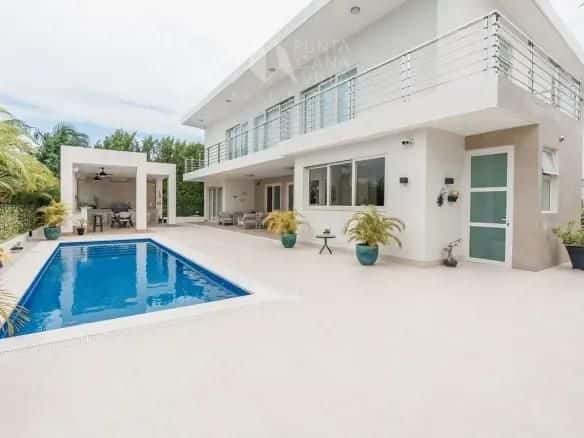 Villa Caobanilla Punta Cana: 3BR Family Home