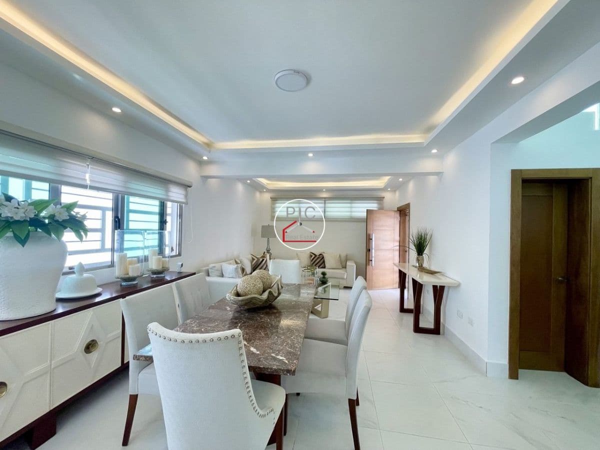 Premium Three-Story Residence in the Bayardo Gated Community - Image 3