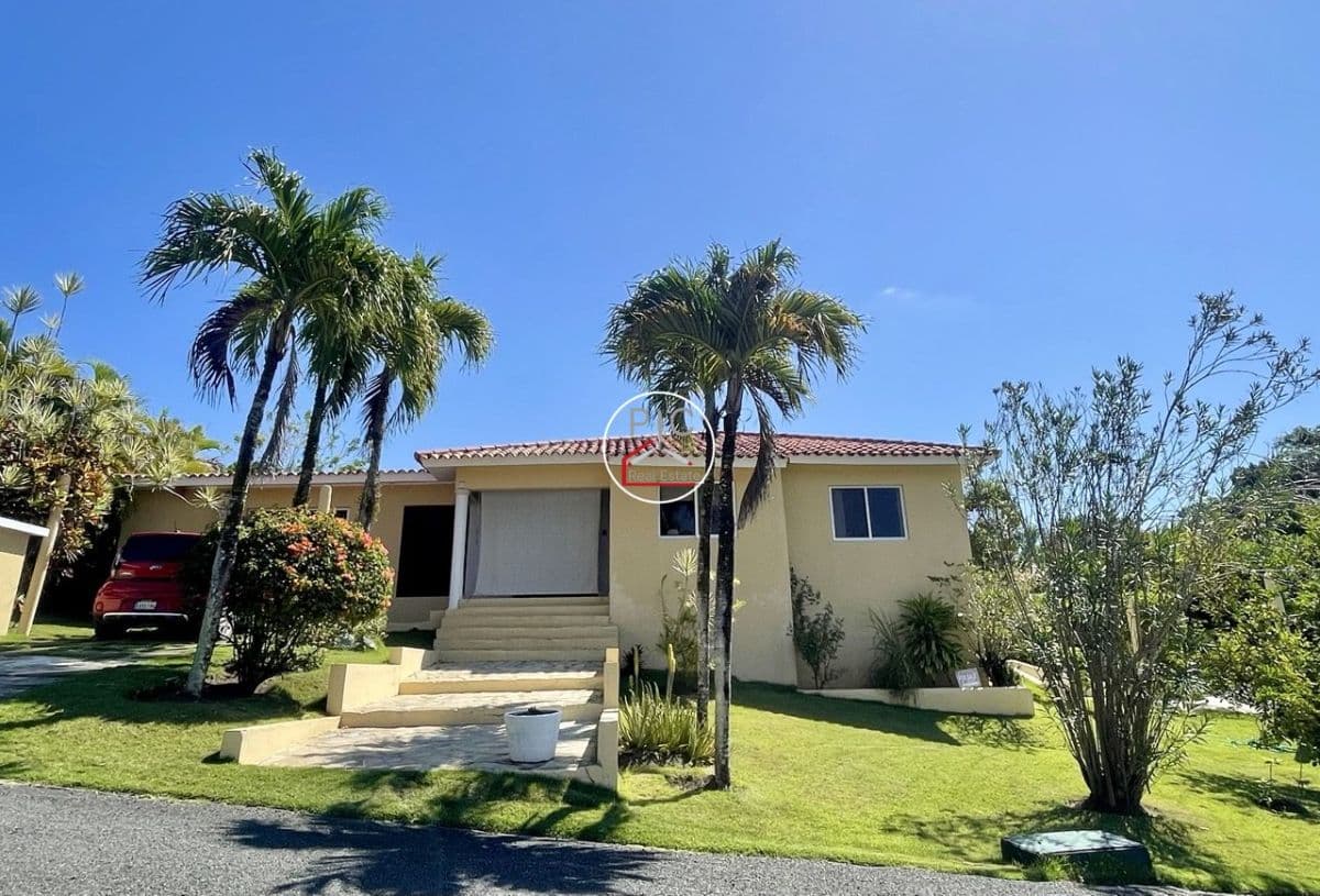 Stunning Villa in the green heart of Sosua - Image 1