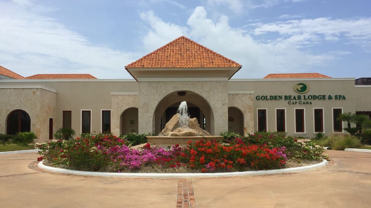 Spacious Furnished Studio with Ocean & Golf Views in Golden Bear Lodge, Cap Cana - Image 3