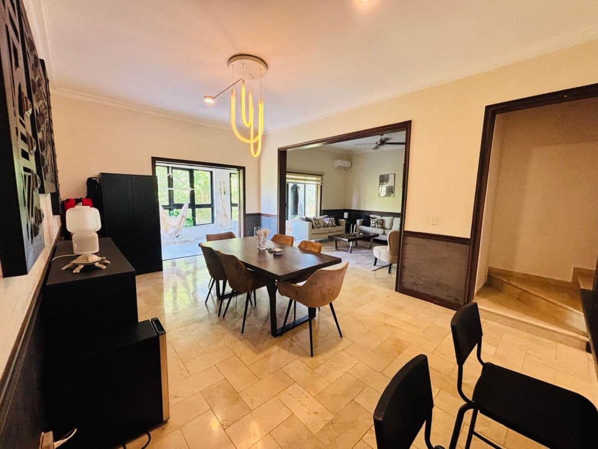 Penthouse - ONE Minute WALK To The Beach - Image 4