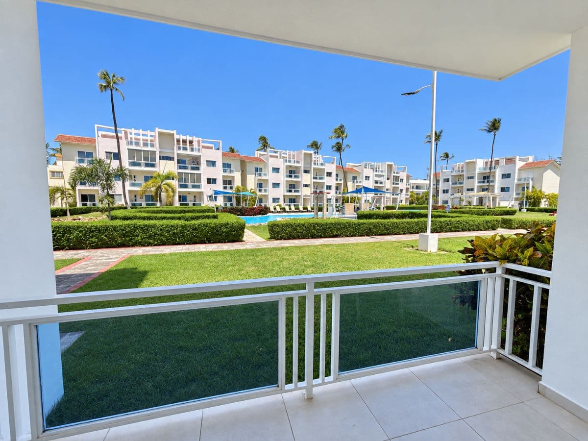Luxurious Ground-Floor Residence – Steps from Bávaro Beach - Image 4