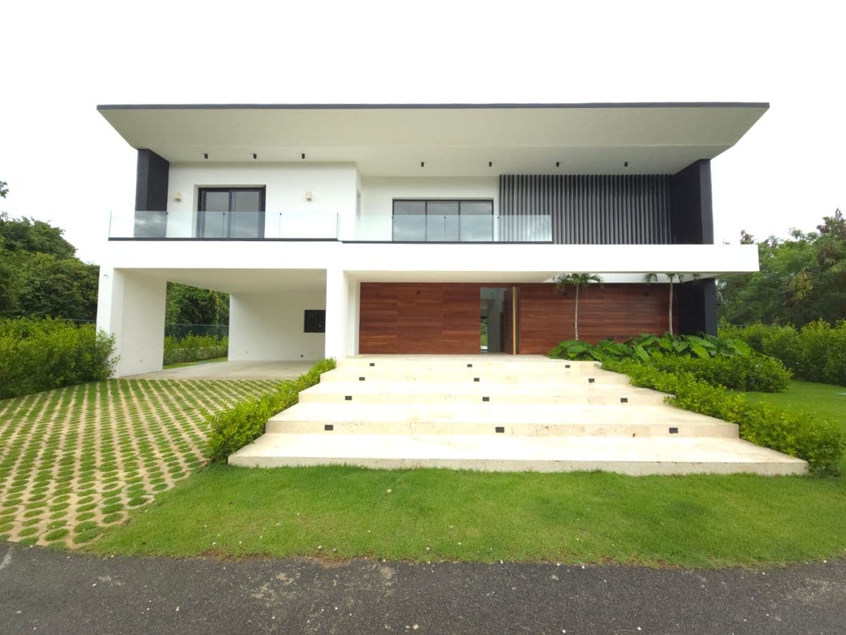 Luxury 4-Bedroom Villa for Sale in Punta Cana Village | Private Pool - Image 3