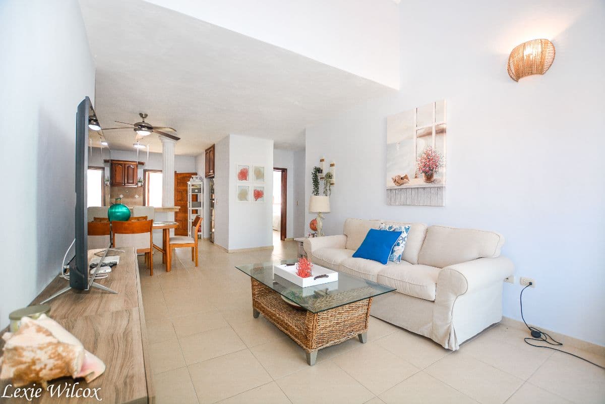 2 BEDROOM PENTHOUSE WITH PRIVATE ROOFTOP TERRACE - Image 1