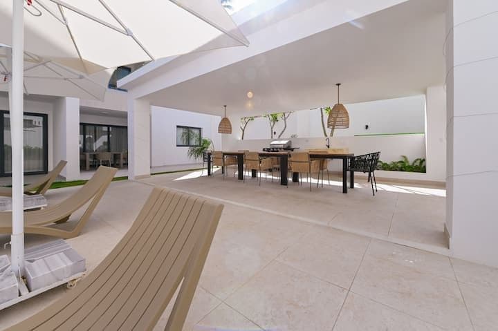 SUITES GARDEN TWO BEDROOM- 2 MINUTE WALK TO BEACH - Image 5