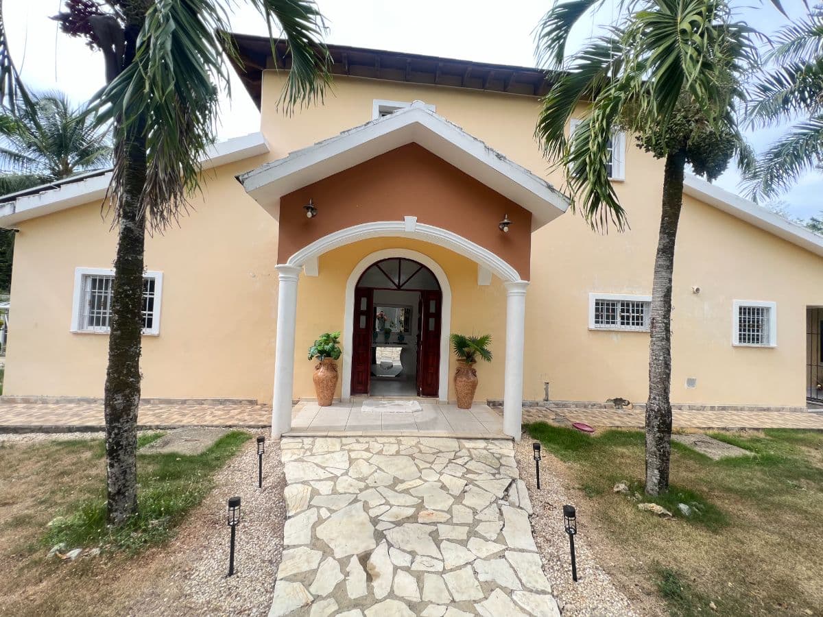 Spacious 5BR Villa In La Mulata, Sosua - Image 3