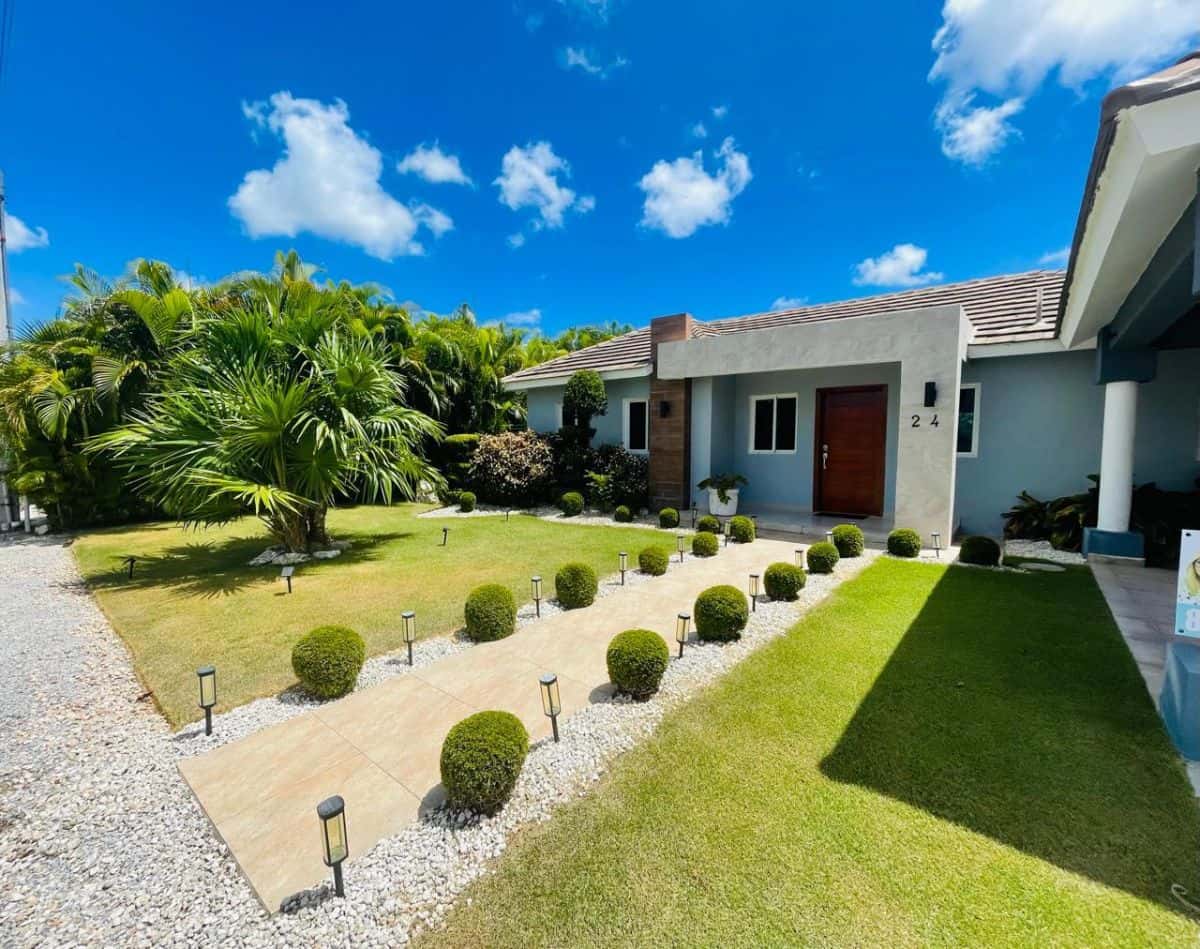 DON PABLO FURNISHED 3 BEDROOM WITH A POOL