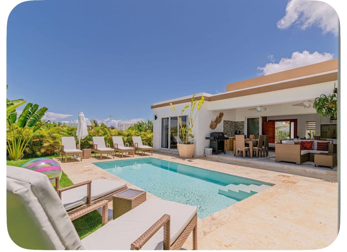 Luxury Caribbean Villa with Resort-Style Living - Image 4
