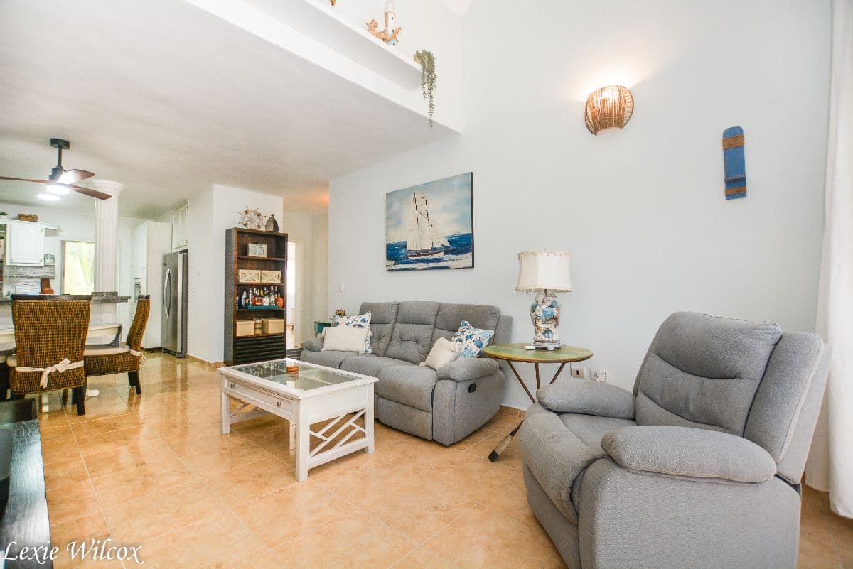 2 BEDROOM PENTHOUSE WITH LARGE PRIVATE ROOFTOP AREA - Image 2