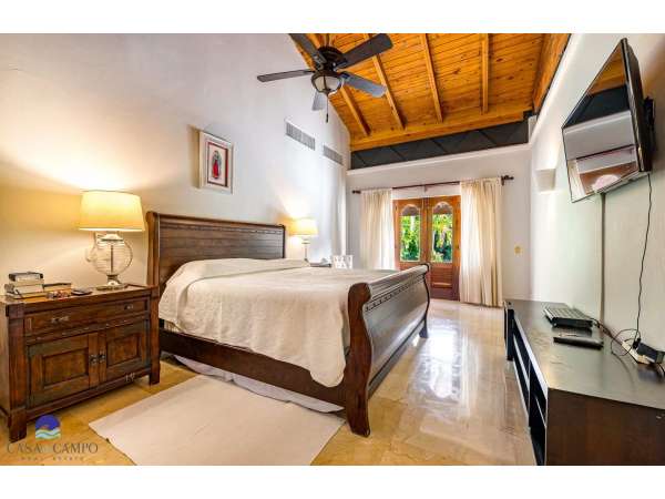 Discover Serene Luxury: A 4-bedroom Villa In Casa