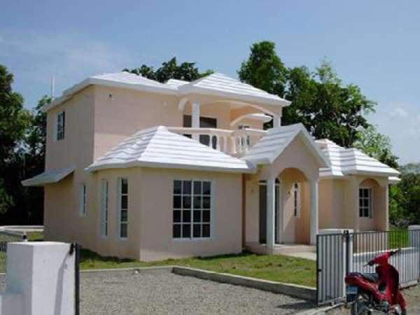 Perfect 3 Bdr Family Home With Pool In Phase Ii Of