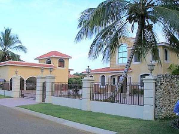 Beautiful Villa Between Sosua And Cabarete - Gated