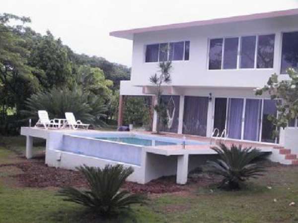 Luxurious New Ocean View Villa Conveniently