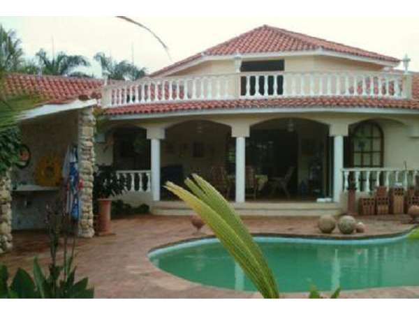 Comfortable Family Villa In The Hills, Just A