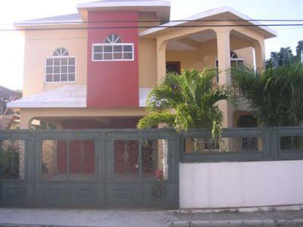 House In Puerto Plata Closed To The Beach