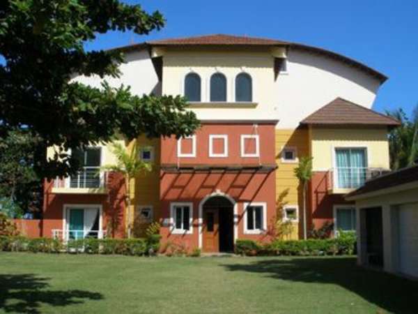Price Reduced From Us$599,000!
