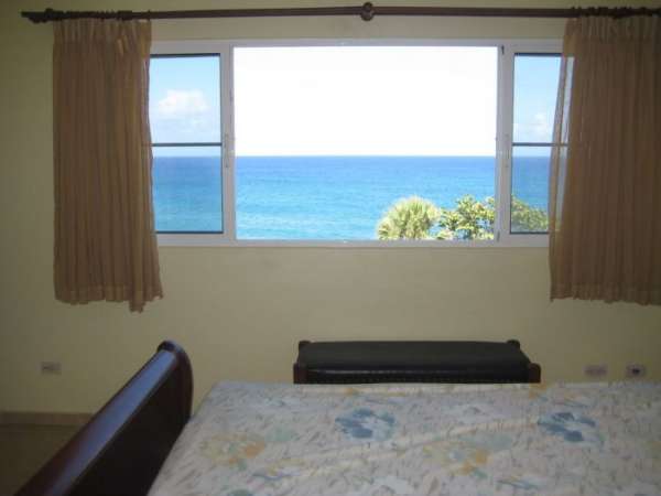 3 Bed Ocean Front Gated Community