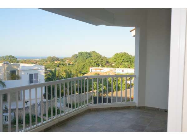 Great Opportunity On A 3 Bedroom 2 Bath Ocean View