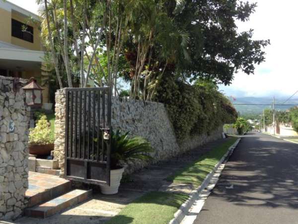 One Of A Kind Villa In The Hills Of Santiago