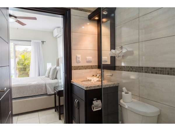 Amazing  3 Bedroom 3 Bath Villa