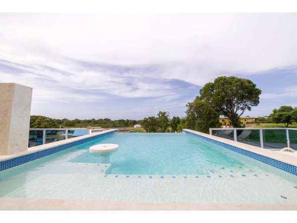 Beautiful 3 Bedroom Villa With Many Amenities.