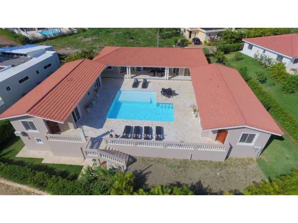 Beautiful 4 Bedroom Villa Perfect For The