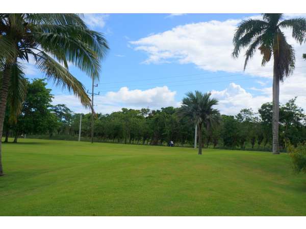 Golf Land With Beach  Amazing Opportunity