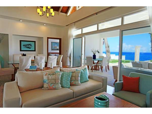 Amazing Ocean Front  Villa With Financing At 5%