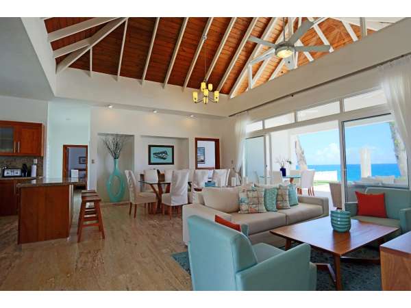 Amazing Ocean Front  Villa With Financing At 5%