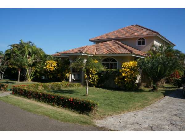 Amazing 3 Bedroom Villa With Great  Ocean View.