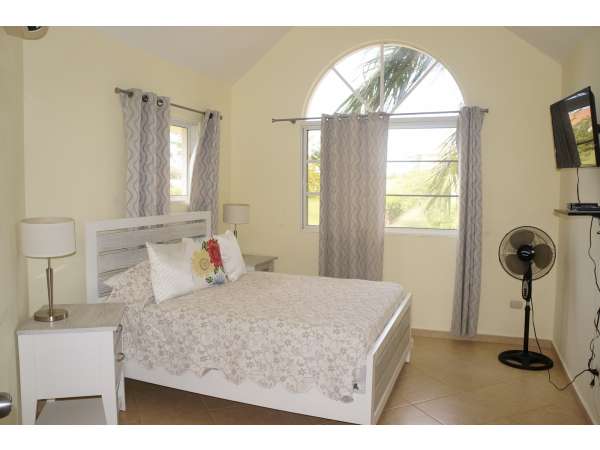 Sold 4 Bedroom Villa Great Price Sold