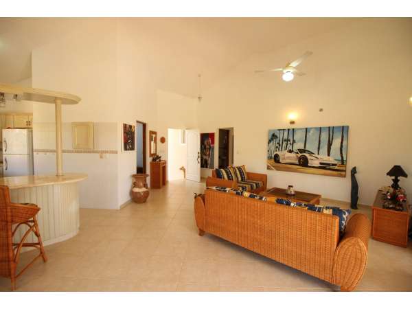 Gorgeous Villa With Large Terrace 3 Bed 2 Bath