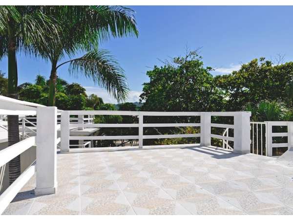 Location! Center Of Cabarete Steps From The Ocean