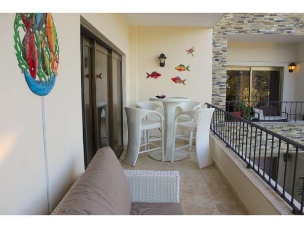 Reduced! Ocean View Spacious Condo With Secluded