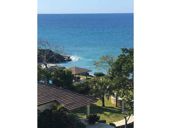 New Listing 3 Bedroom Ocean Front Condo