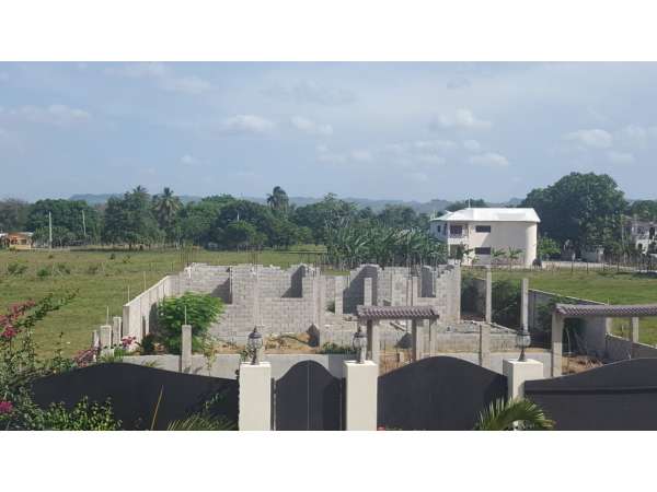 Home Plot And First Phase Construction $95000 Usd