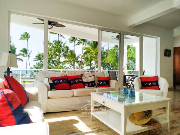 Exclusive Beachfront Apartment In Gated Residence
