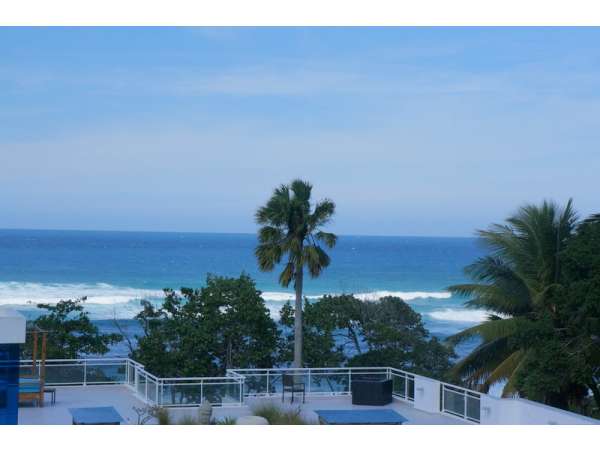 Beautiful Ocean Front Condo In Great Location