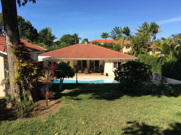 Extremely Well Kept Villa 3 Bed 3.5 Bath