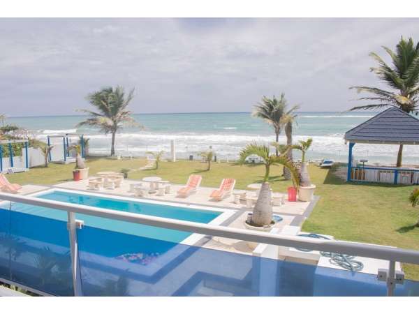 Luxurious Ocean Front Condo - New Construction