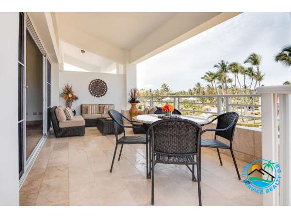 Reduced -- 2 Bed 3+ Bath Ocean View Penthouse -